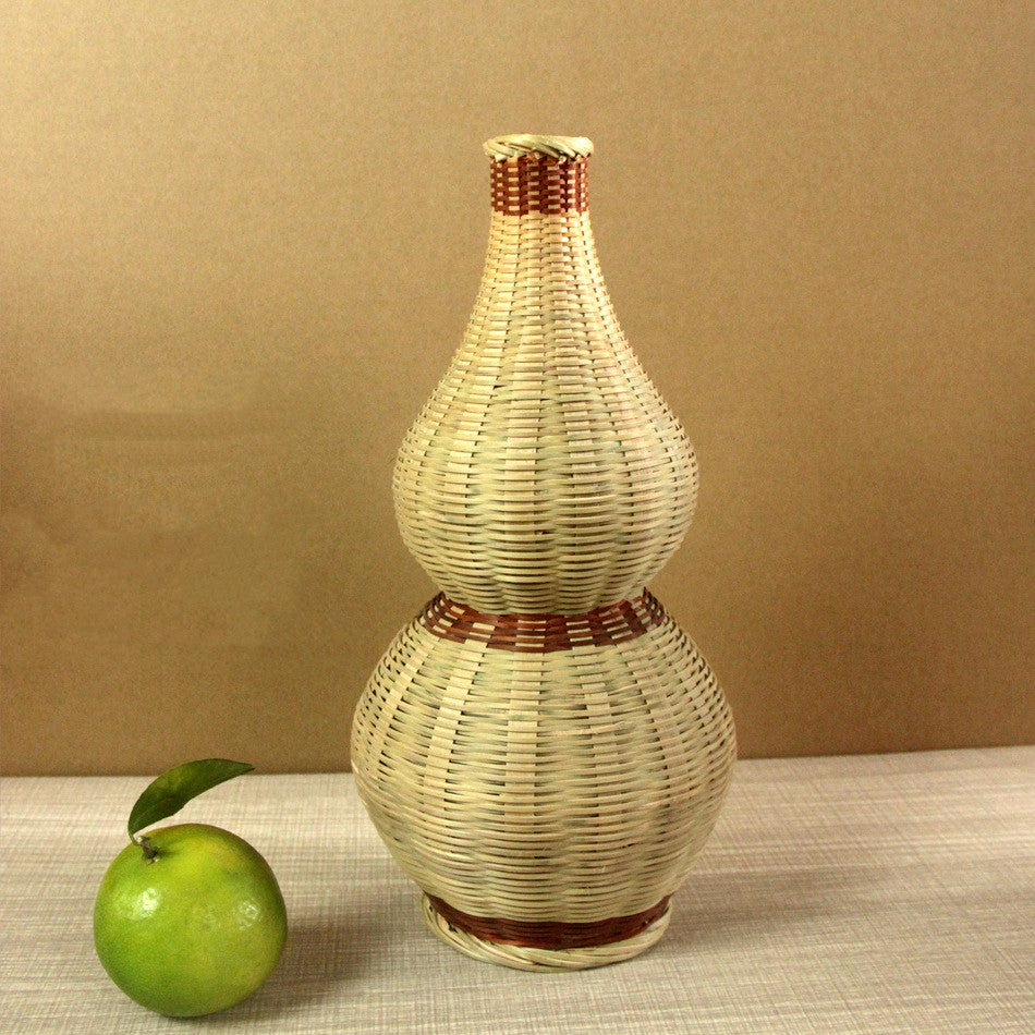 Handmade woven bamboo vase – view 3