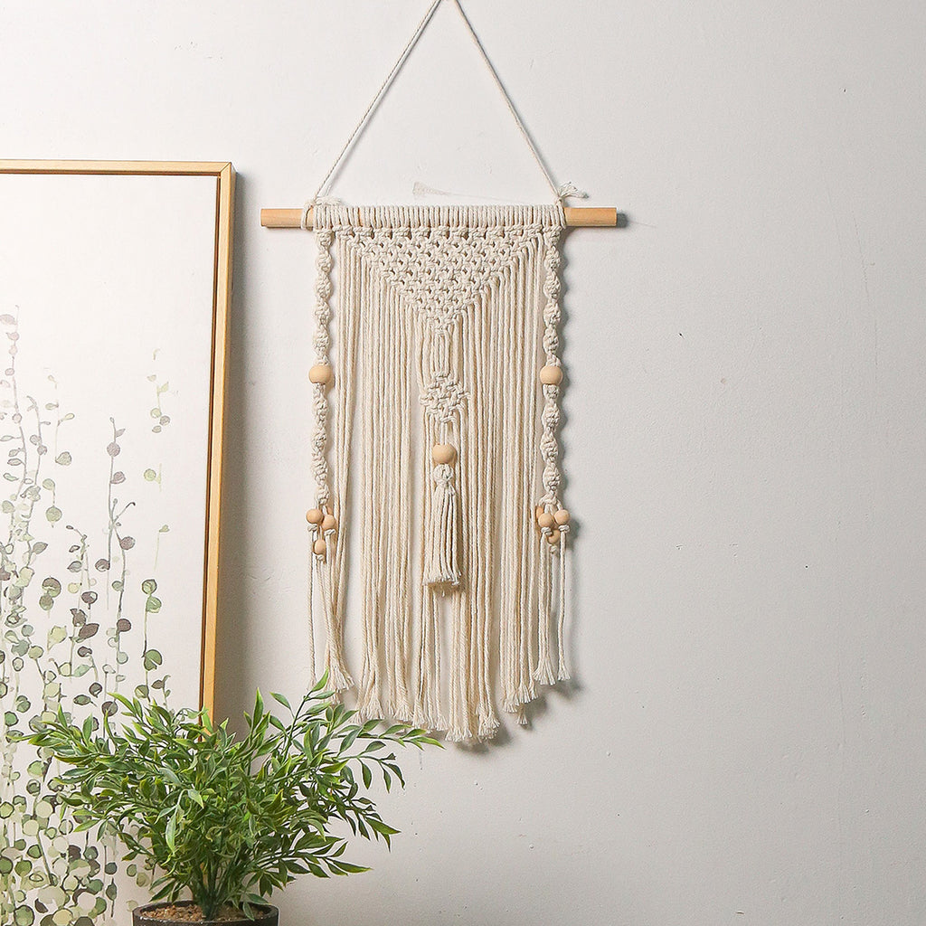 Macramé wall hanging with wood beads – view 2