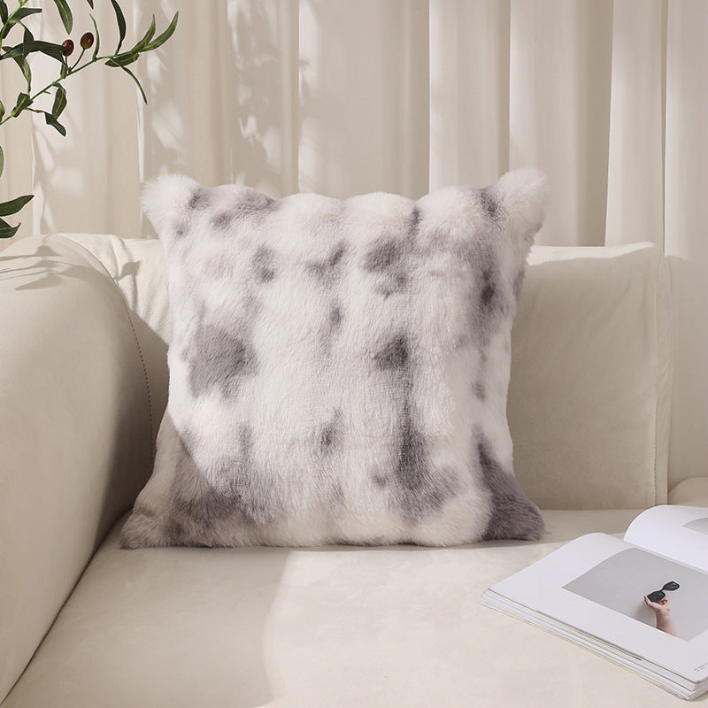 Tie-dye plush faux fur throw pillow in Grey Mist