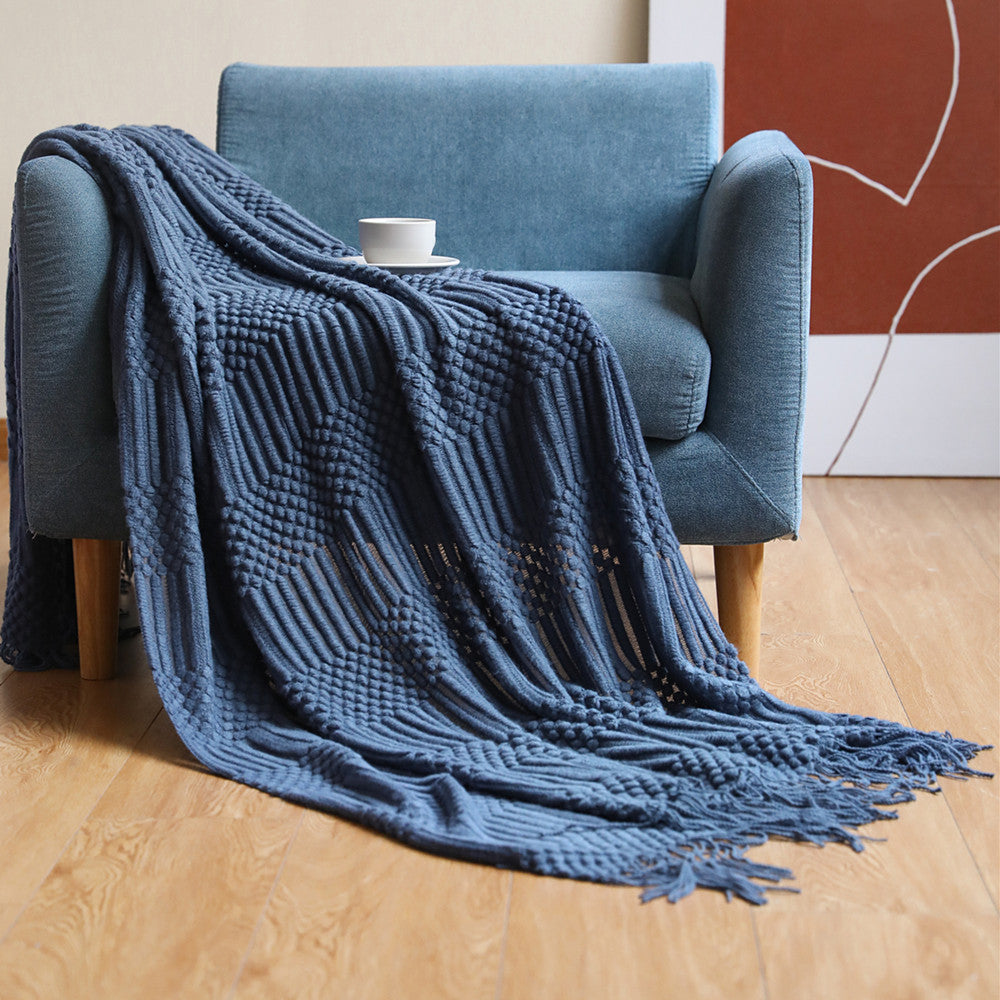 Knit throw blanket with tassels – view 3