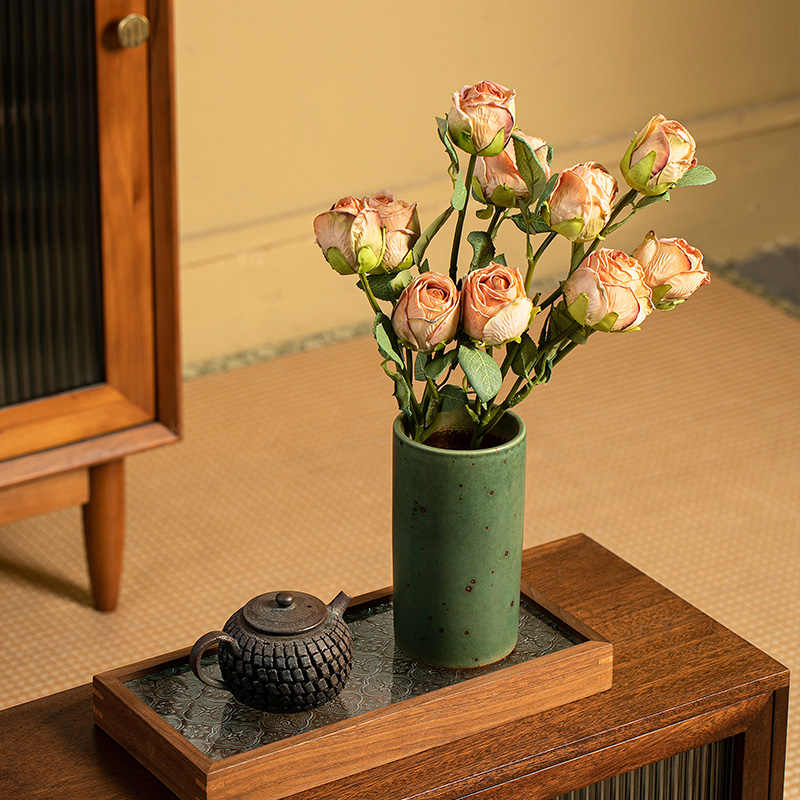 Speckled green stoneware vase – view 2