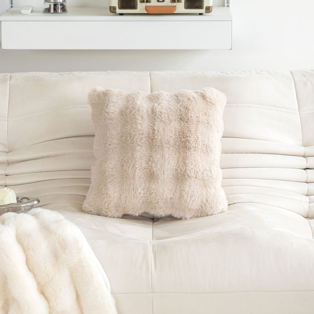 Bubble faux fur throw pillow
