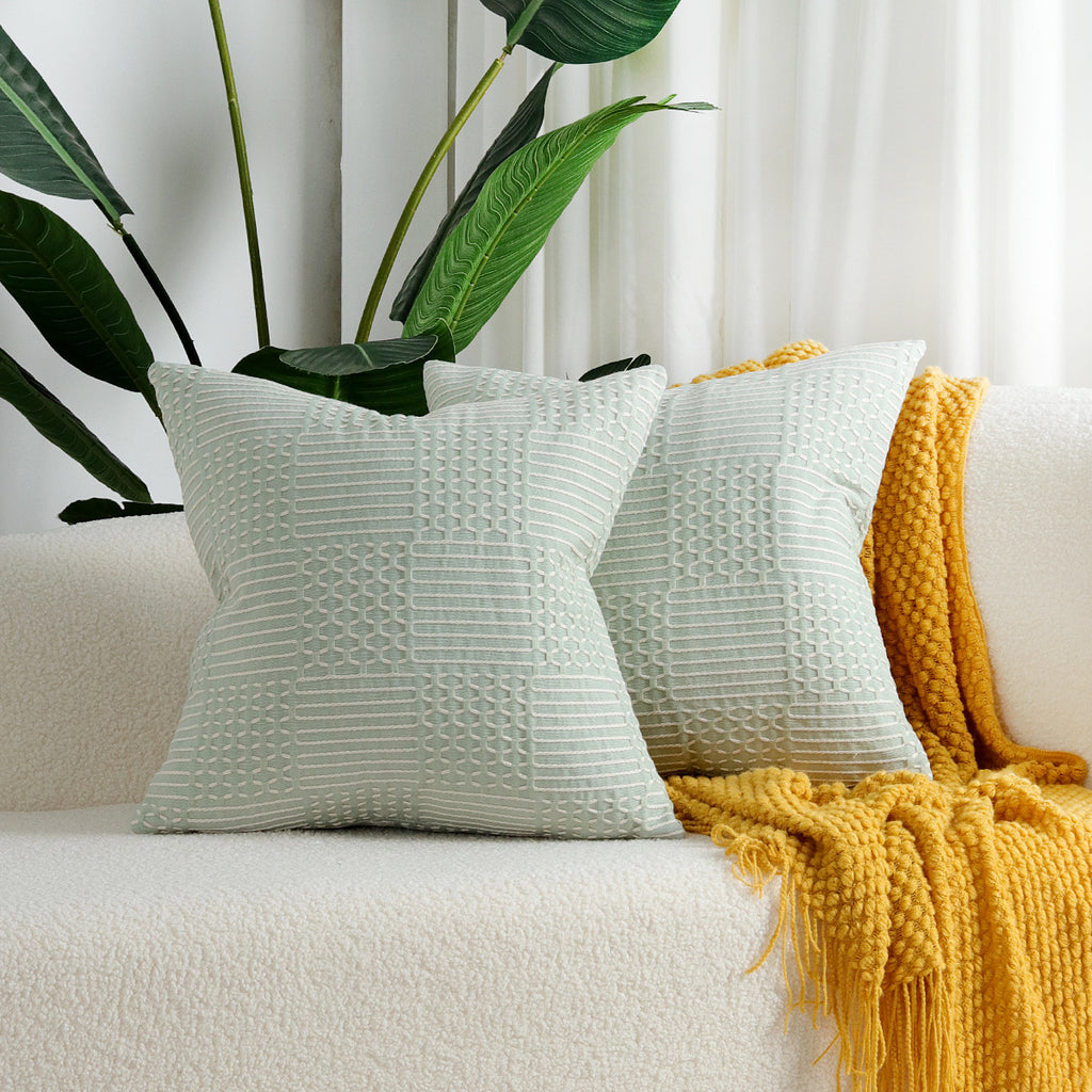 Textured woven jacquard pillow cover – view 4