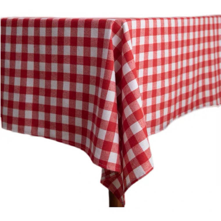 Red gingham Christmas tablecloth – view 5