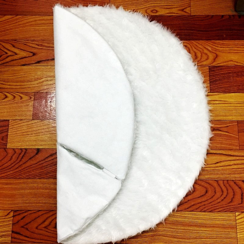 White faux fur Christmas tree skirt – view 6