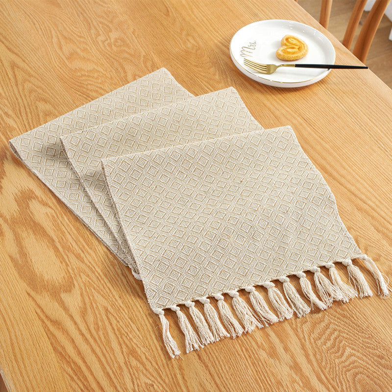 Woven Cotton Table Runner with Tassels – Diamond