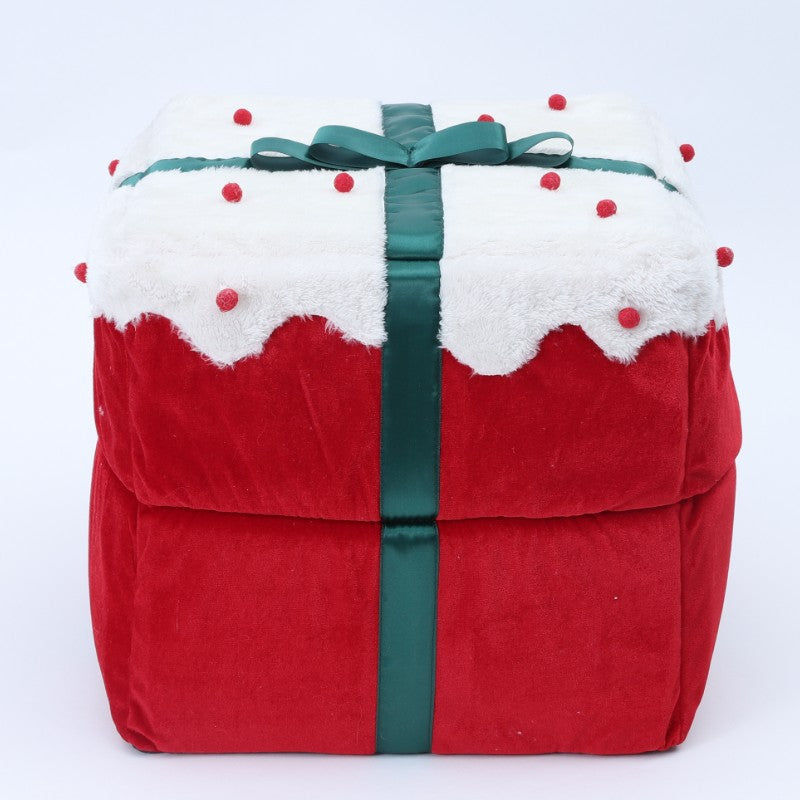 Red Christmas gift box cat bed – view 2