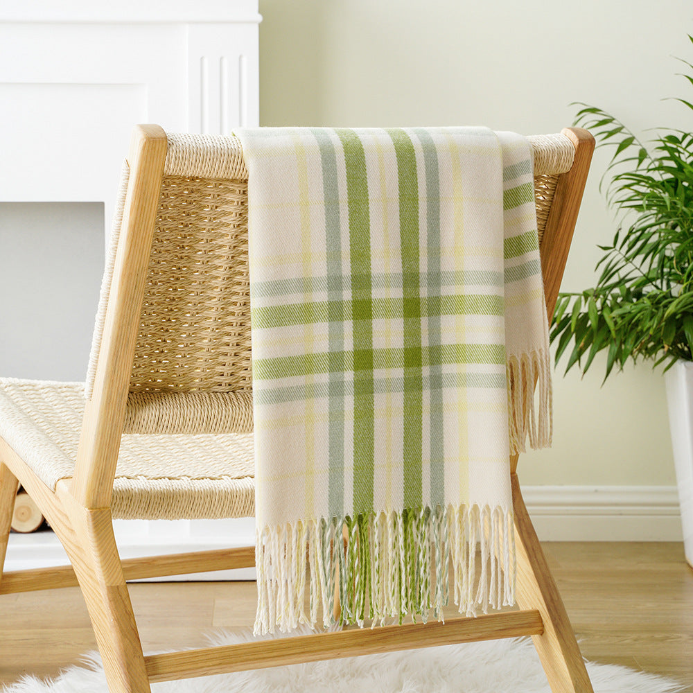 Plaid throw blanket with fringe – view 4