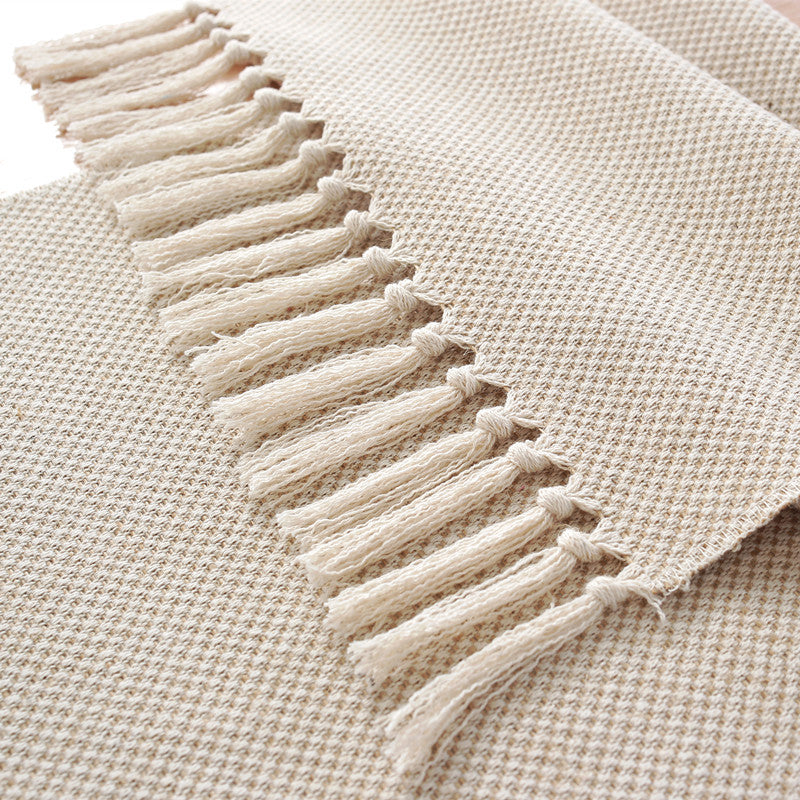 Woven cotton table runner with tassels – view 2