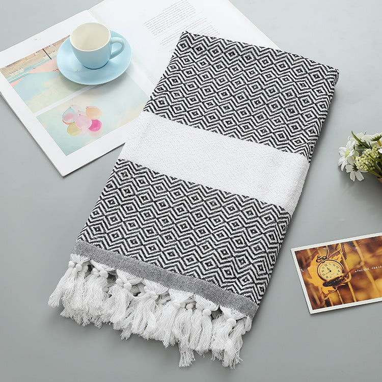 Turkish-style peshtemal towel with tassels – view 2