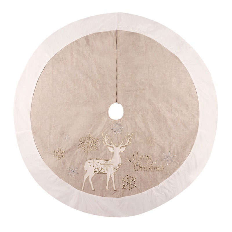 Embroidered reindeer Christmas tree skirt – view 2