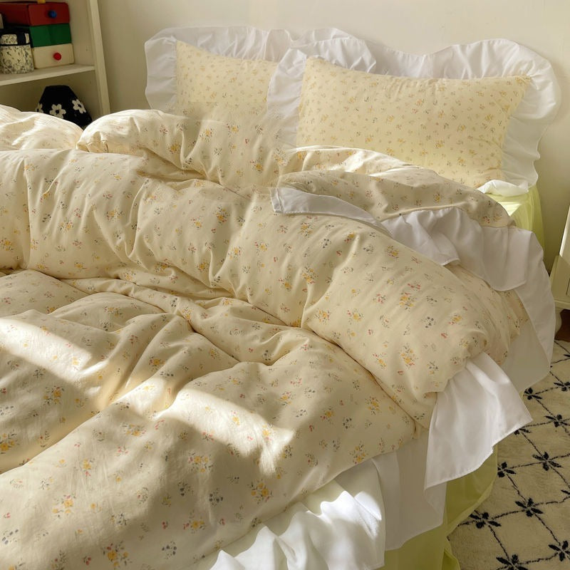 Floral cotton bedding set with ruffle trim – view 4